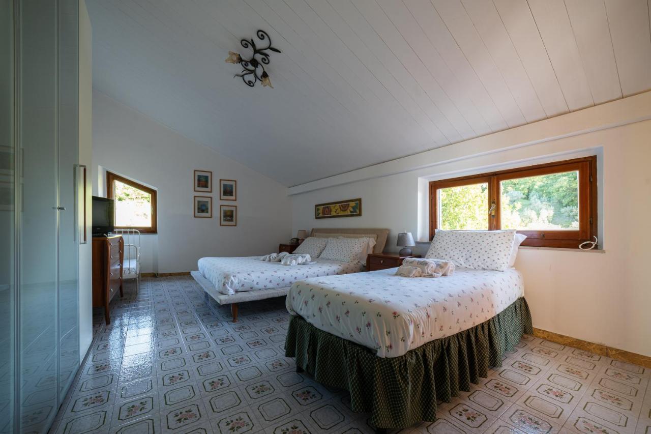 Montecchio Casa Clara别墅 外观 照片